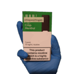 “Pure refreshing menthol hit with clean mint aroma — 차갑고 깨끗한 아이스 느낌을 담은 JUUL 2 Crisp Menthol 2팩 이미지.